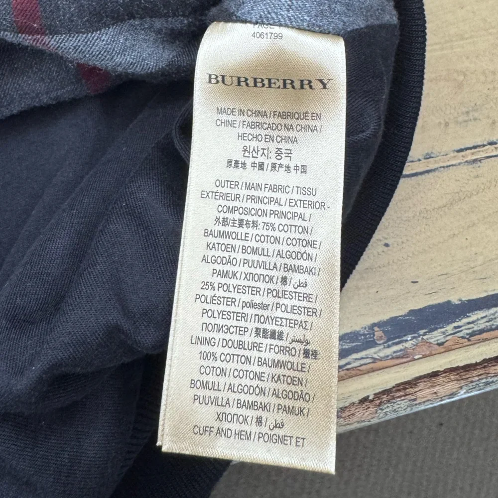 Burberry Equestrian Logo Zip up Hoodie - Picture 6 of 9